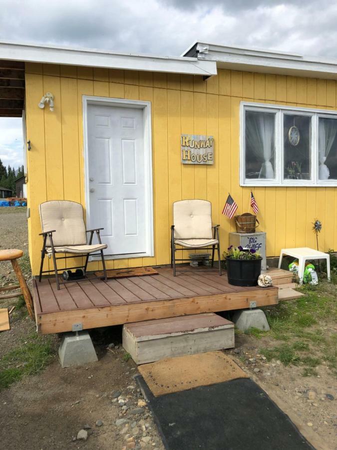 The Runway House Bed & Breakfast Cantwell Exterior foto