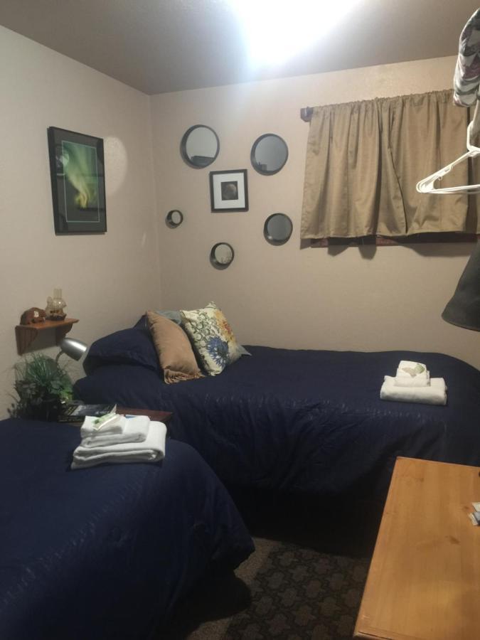 The Runway House Bed & Breakfast Cantwell Exterior foto