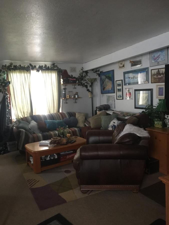 The Runway House Bed & Breakfast Cantwell Exterior foto